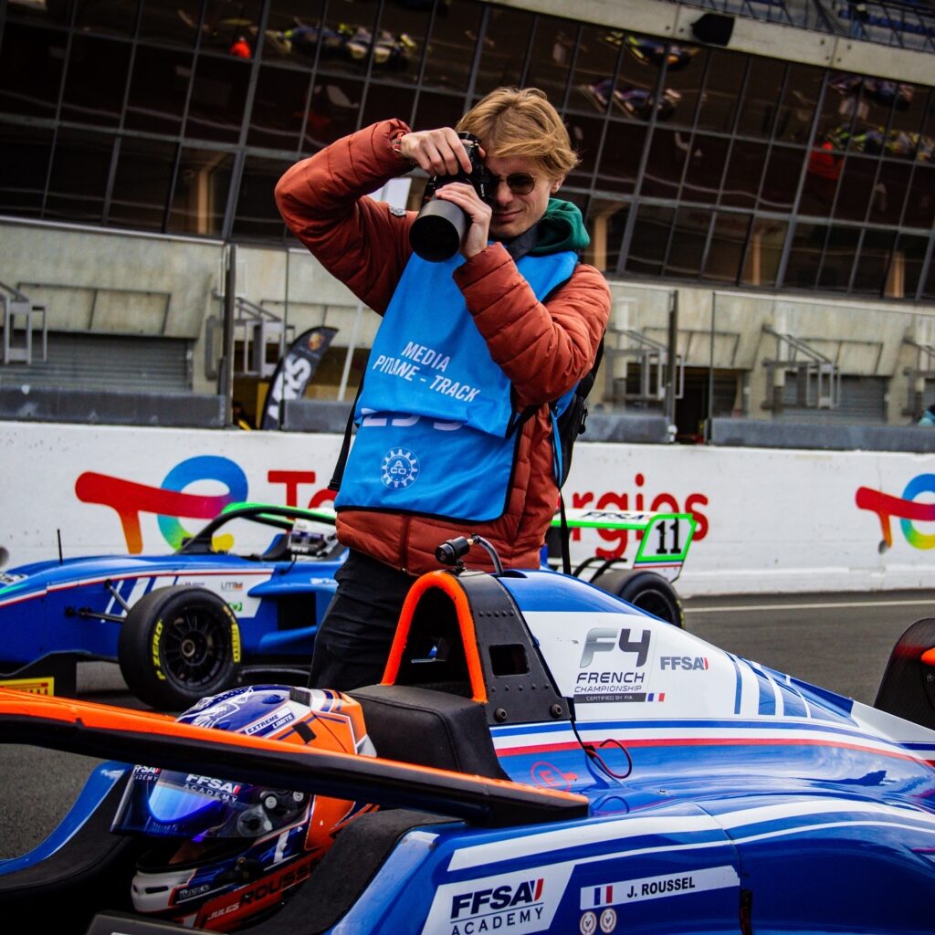 61F73DEB-1554-4F0F-B2F0-E4D6E467C928 61F73DEB 1554 4F0F B2F0 E4D6E467C928 1024x1024