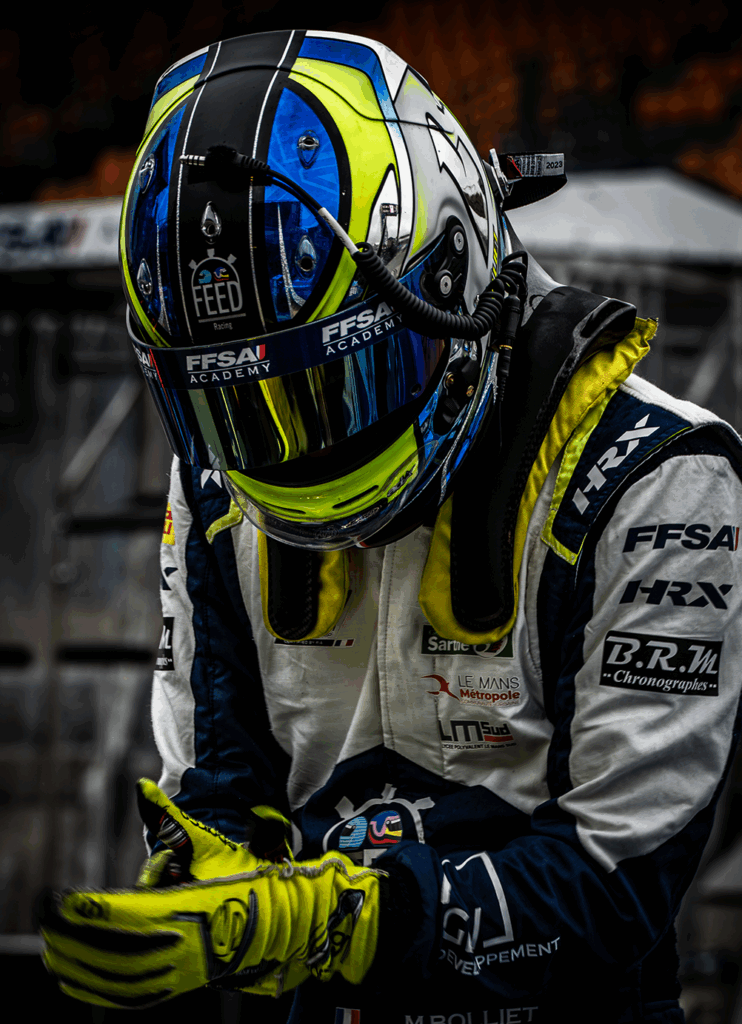 F4 pilote F4 Pilote E1763233358680 742x1024